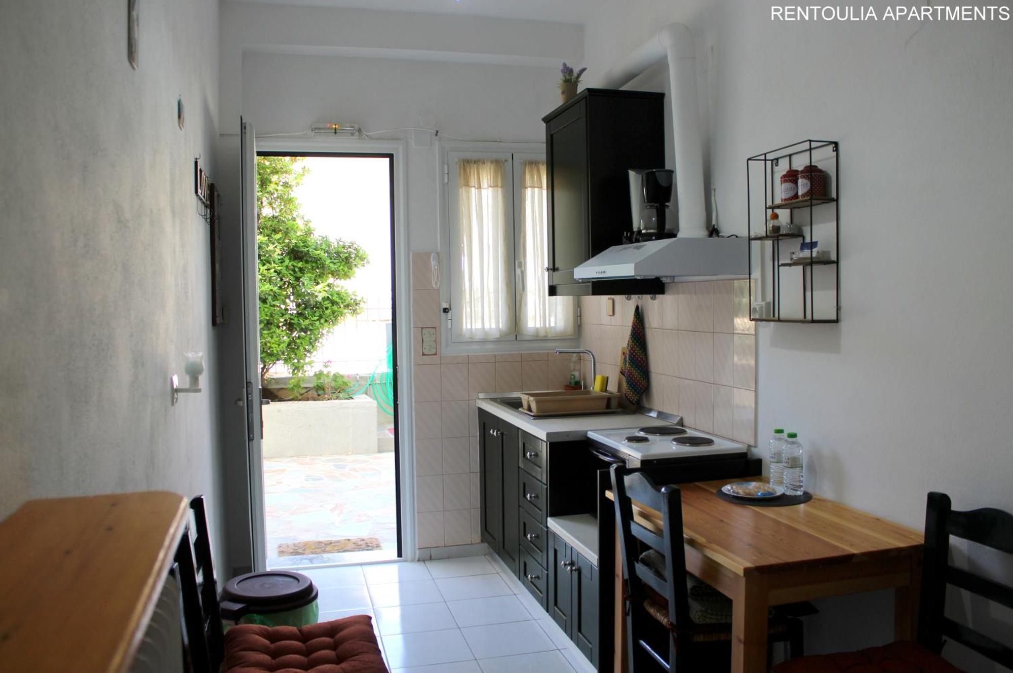 Rentoulia Apartments Poúlithra エクステリア 写真
